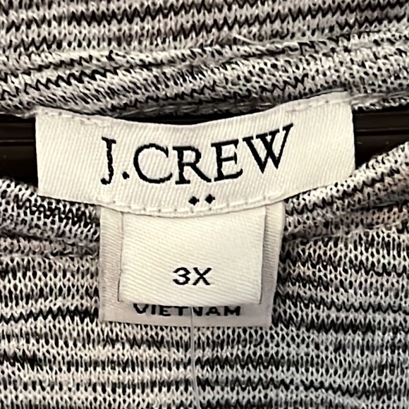 J Crew Split Back Lightweight Short Sleeved Sweater - Picture 4 of 5